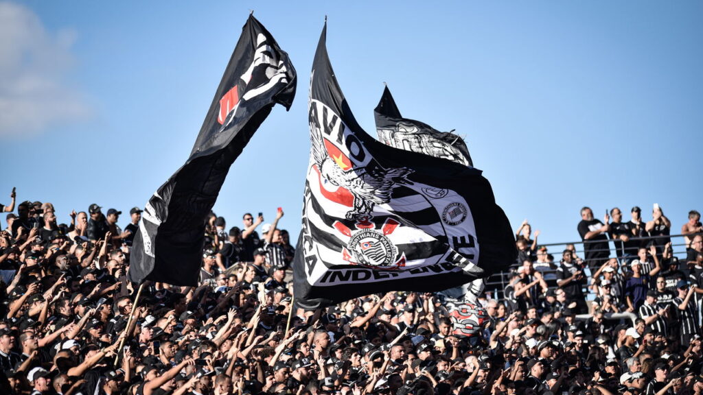 Ex-Corinthians e São Paulo toma golpe e perde mais de R$ 40 milhões