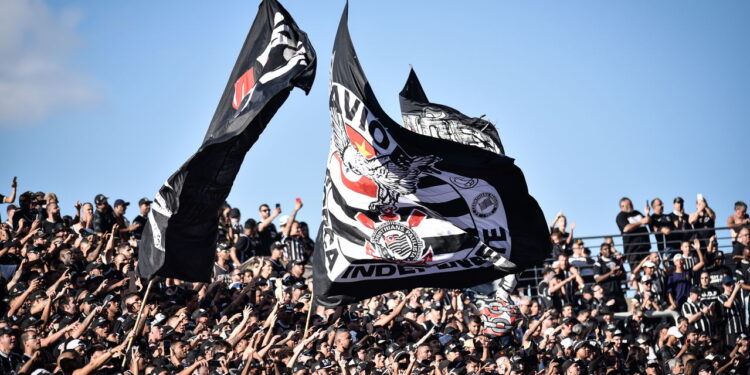 Ex-Corinthians e São Paulo toma golpe e perde mais de R$ 40 milhões