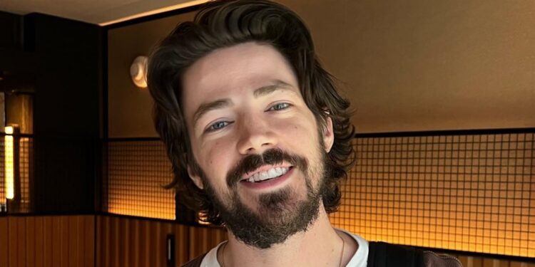 Conheça Grant Gustin, um ator amado pelo seu papel como Barry Allen na série The Flash