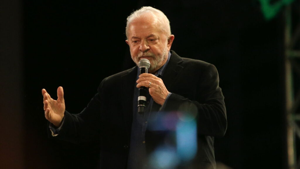 Governo Lula prevê aumento no salário mínimo para 2025