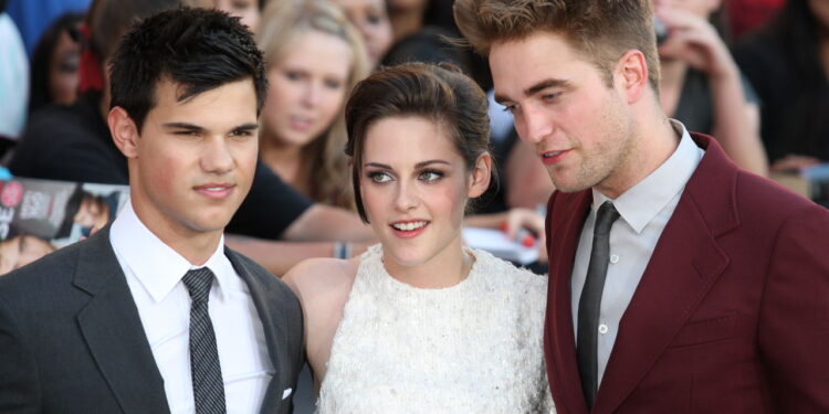 Alguém brilhou mais que os vampiros? Conheça o ator mais rico de Crepúsculo