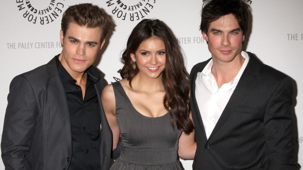 Descubra quem é o ator mais rico do elenco de The Vampire Diaries