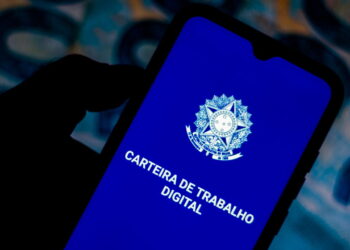 Nova LEI da aposentadoria aos 55 anos: trabalhadores de carteira assinada pulam de alegria!