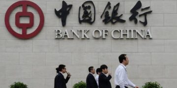 Bolsas asiáticas fecham em alta com decisão de juros na China e Japão