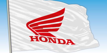 Motoqueiros estão comemorando o lançamento da Honda em 2025