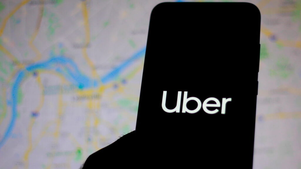 Novo aviso para quem pega carro do Uber com frequência