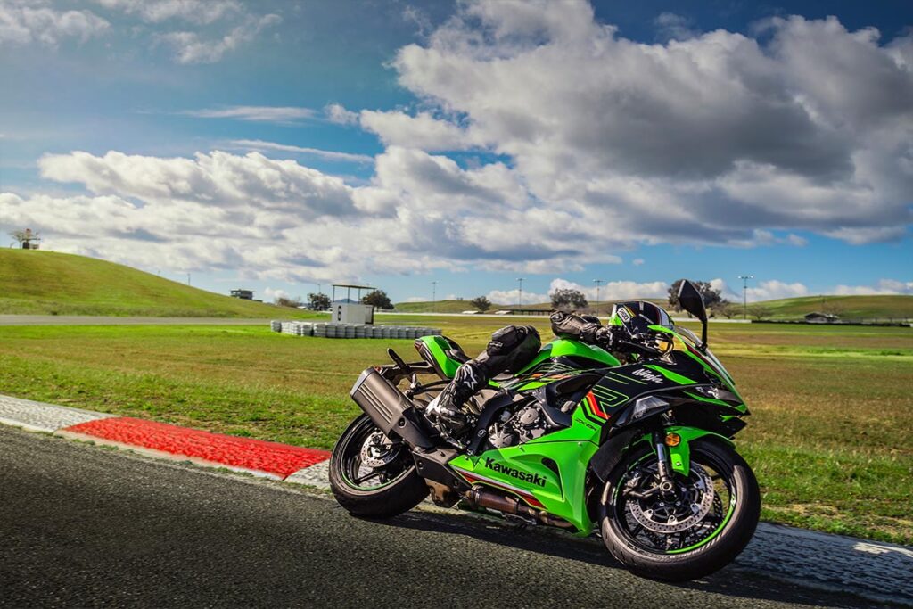 Kawasaki completa 15 anos de fábrica no Brasil: a lendária marca