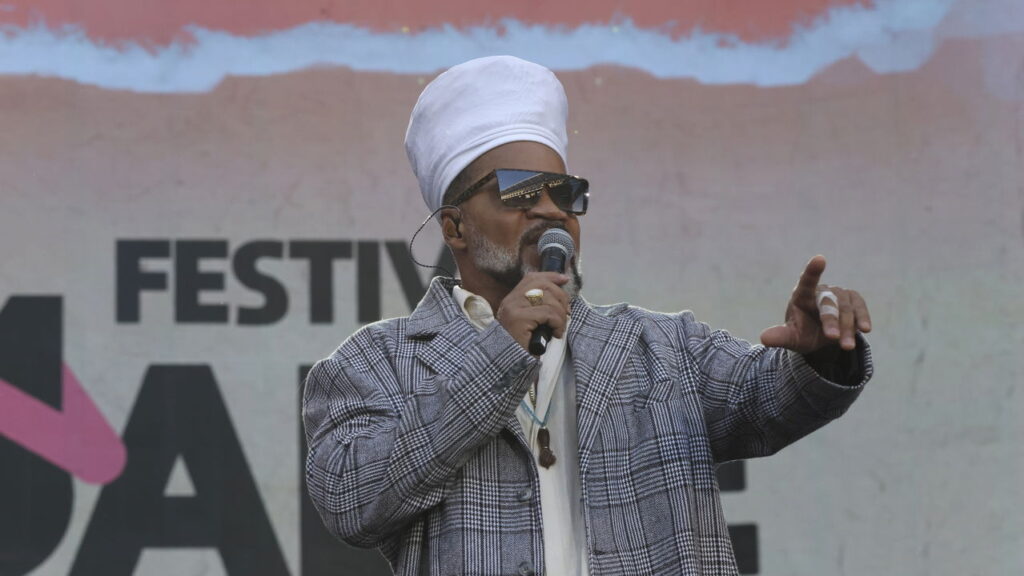 Carlinhos Brown: O Rei do Axé e seu Império Financeiro
