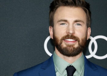 Chris Evans impressiona todo mundo com seu império no cinema