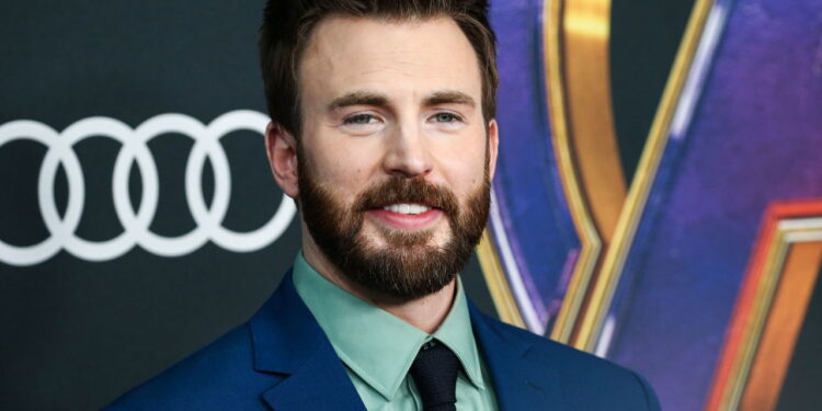 Chris Evans impressiona todo mundo com seu império no cinema