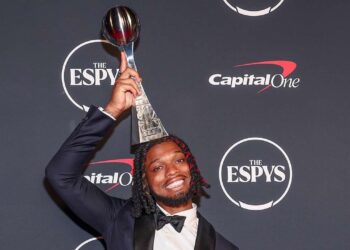 Os segredos de Damar Hamlin, um astro do Futebol Americano