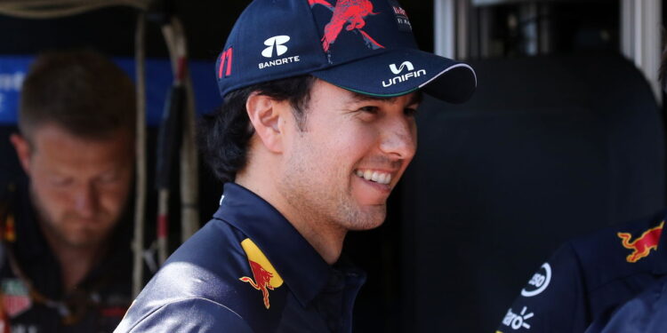Sergio Pérez é o principal candidato para a vaga na nova equipe da Fórmula 1 após sua saída da Red Bull.