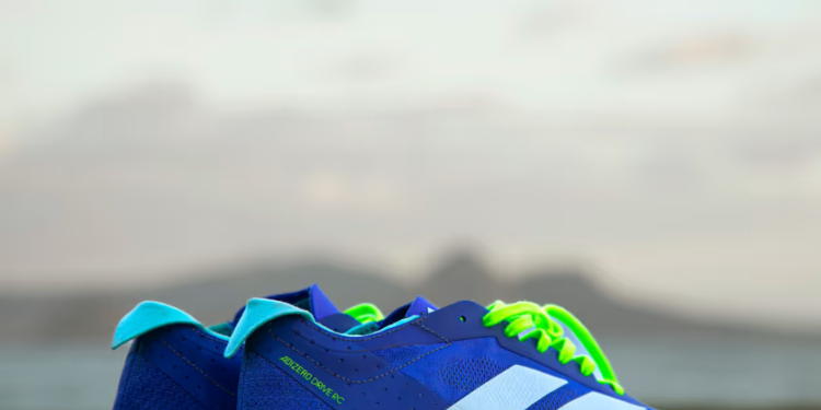 Adidas lança novo tênis esportivo e alegra população com seu valor a baixo de R$ 900!