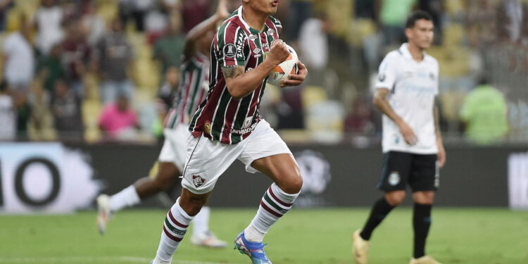Salários milionários: descubra quem são os milionários do futebol brasileiro