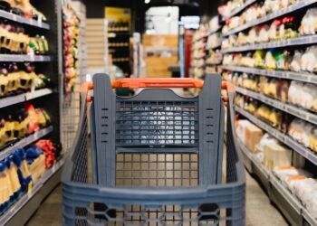 Anvisa proíbe vendas de todas as marcas de álcool nos mercados de todo Brasil