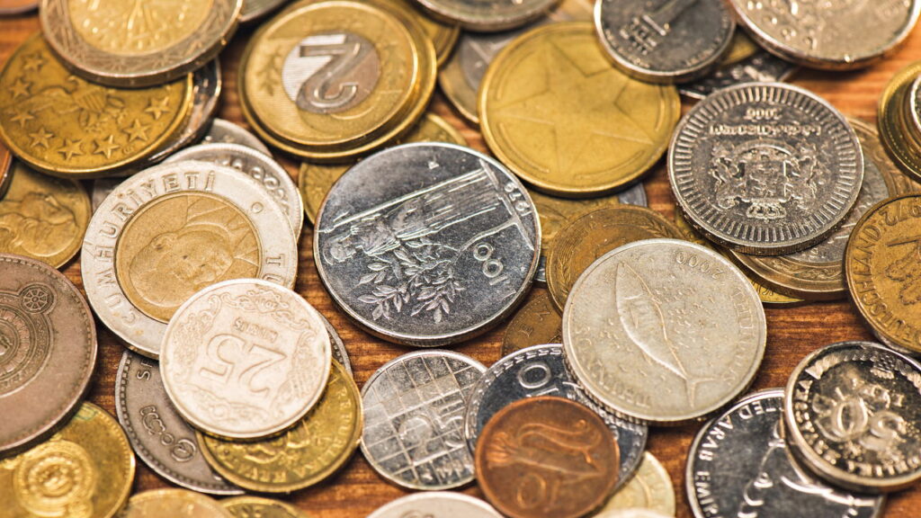 Moeda de 50 centavos pode valer R$ 5 mil: saiba como identificar