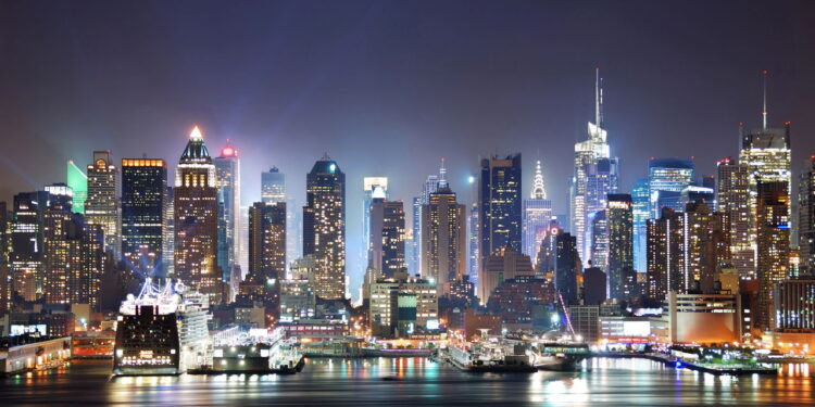 Cidade mais populosa dos EUA te convida para uma viagem única!