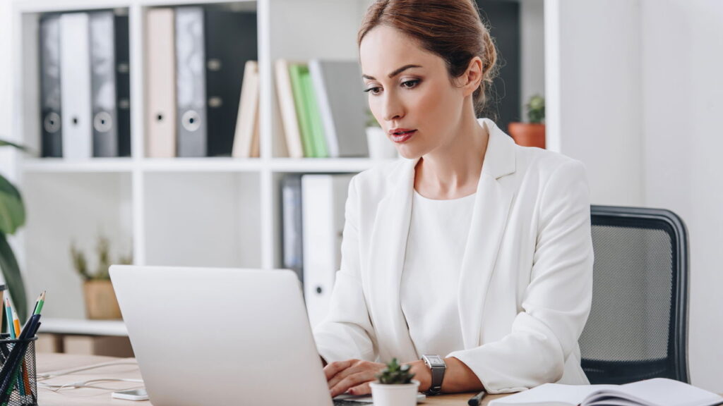 Pesquisa da Serasa aponta 2025 como o ano do empreendedorismo feminino!