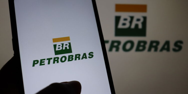 Promessa de lucro rápido em nome da Petrobras já enganou milhares