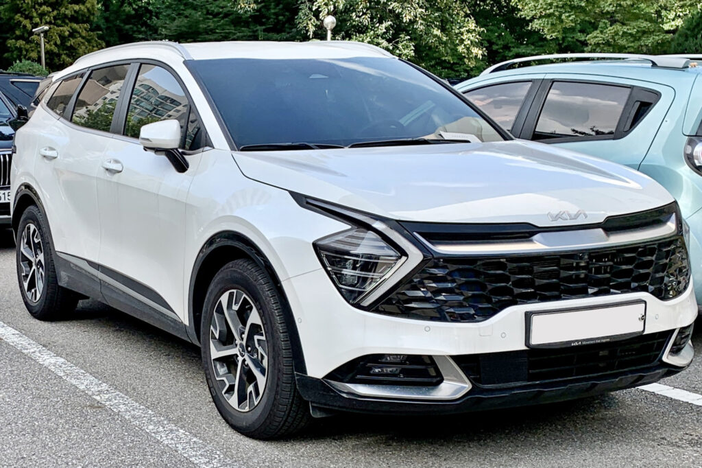 Novo carro da Kia anima brasileiros e chega em 2025 para alegria de todos!