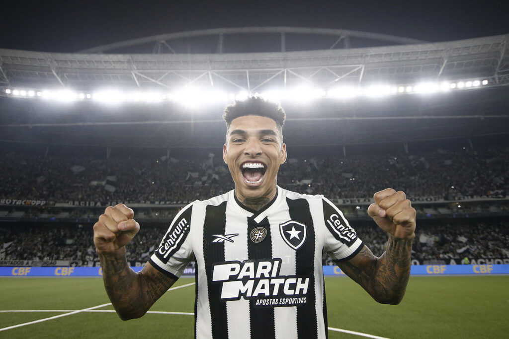 Igor Jesus pode estar de saída do Botafogo por R$ 225 milhões