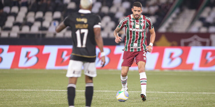 Renato Augusto pode estar de saída do Fluminense para rival