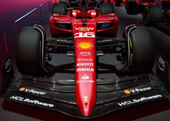 Bilionário da F1 coloca coleção de 69 carros históricos à venda