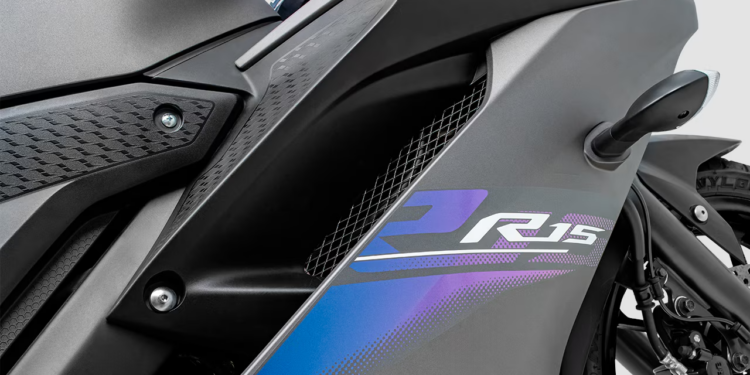 Esportiva da Yamaha carrega o título da mais barata do Brasil e impressiona fazendo 40 km/l