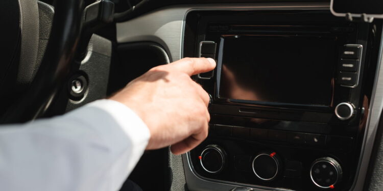 Contran emite comunicado importante para todos que tem som no carro