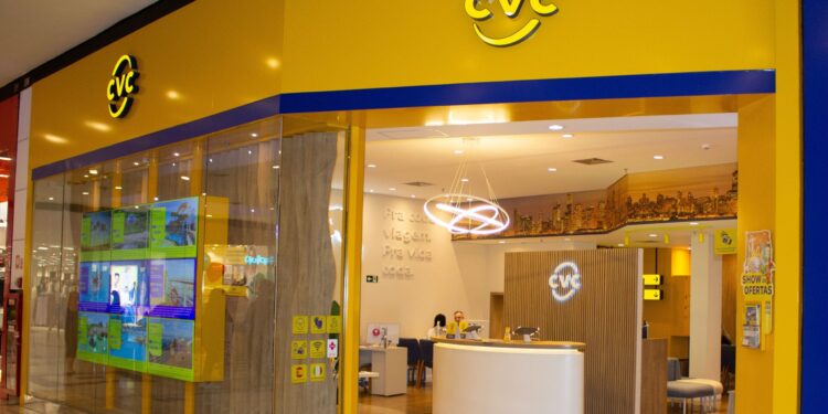 Ações da CVC disparam com primeiro lucro depois de 20 trimestres