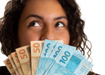 Aproveite! Como garantir R$ 600 todo mês de forma simples