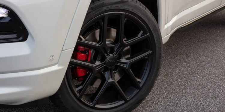 Jeep lança Black November e anima brasileiros com descontos de até R$ 30 mil!