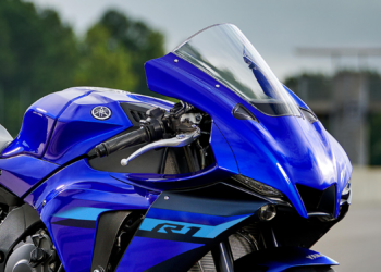 Honda CBR 1000RR e a famosa Yamaha R1: conheça as 2 maquinas esportivas