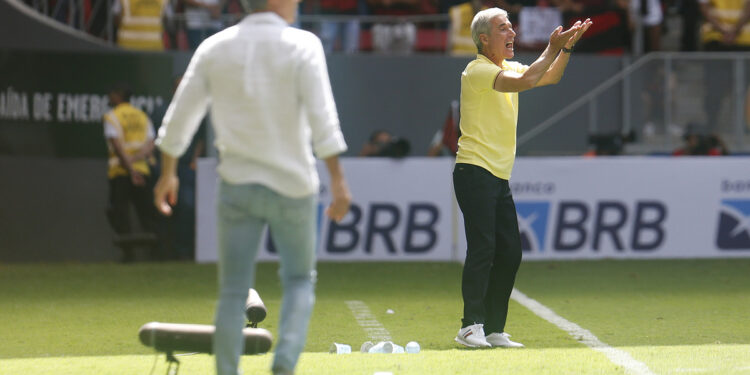 Luís Castro está perto de ser o novo técnico do Atlético-MG
