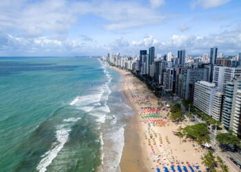 Cidade conhecida como “Veneza Brasileira” impressiona turistas