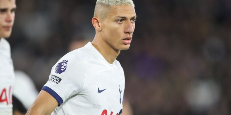 Fluminense busca repatriar Richarlison para o Mundial de Clubes de 2025