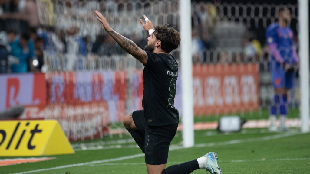 Augusto Melo garante esforços para manter Yuri Alberto no Corinthians