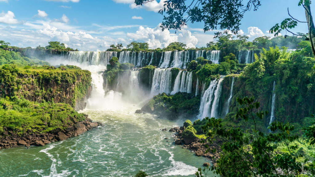 Foz do Iguaçu: A Maravilha Natural que Você Precisa Conhecer