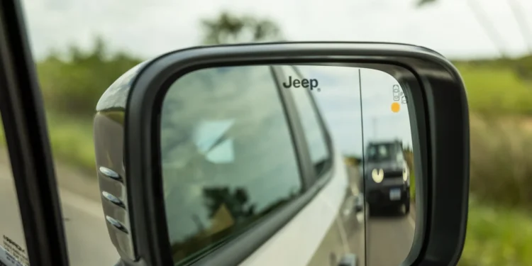 Conheça o SUV que a população adoraria ter: Jeep Renegade chega na versão 2025 com um preço incrível!