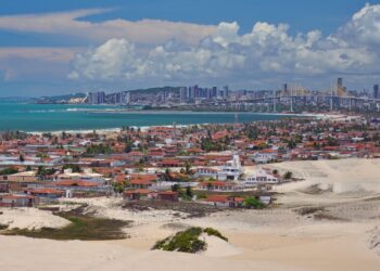 Essa cidade nordestina que virou refúgio tropical com belezas naturais únicas
