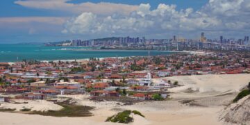 Essa cidade nordestina que virou refúgio tropical com belezas naturais únicas