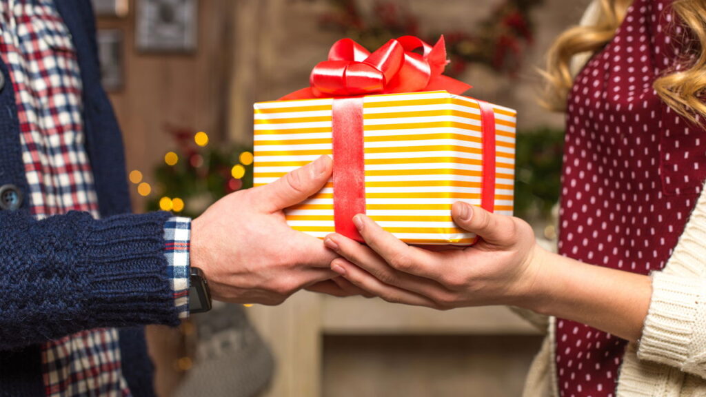 Antes de comprar itens em datas comemorativas, você tem que saber disso