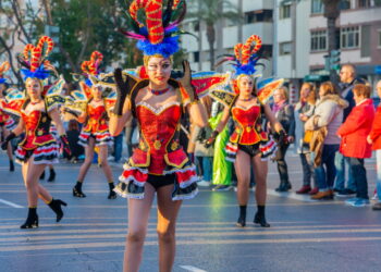 Carnaval 2025: feriado, ponto facultativo ou dia normal? Veja a lista