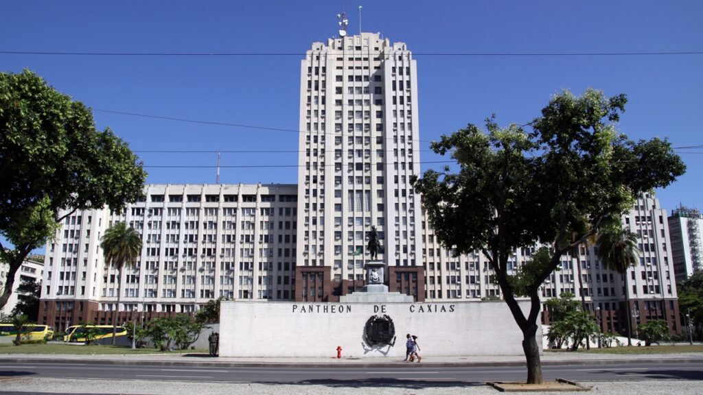 Cidade do Rio de Janeiro impressiona com seu desenvolvimento industrial