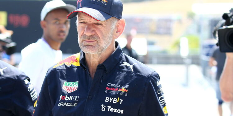 Aston Martin define data de chegada de Adrian Newey
