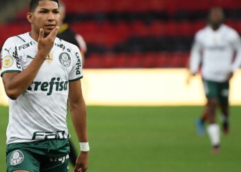 Palmeiras fecha as portas para o Vasco e mantém negociação com o Atlético-MG