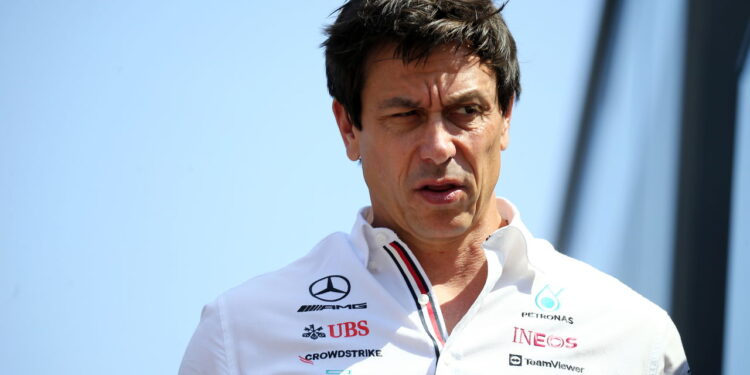Chefe da Mercedes prevê perdas financeiras com a entrada da Cadillac