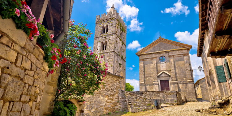 Hum // Créditos: depositphotos.com / xbrchx