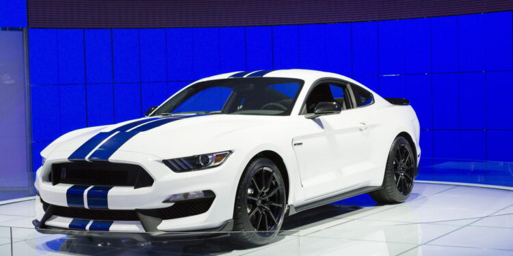 Ford Mustang e Chevrolet Camaro: conheça os 2 muscle car que fazem sucesso em todo o mundo!