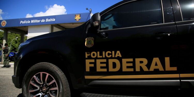 Trabalhe na Polícia federal e conquiste uma das mil vagas em aberto!